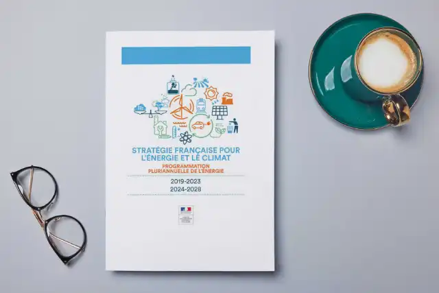 You are currently viewing Énergies renouvelables en France en 2025 — Objectifs, innovations et déploiements